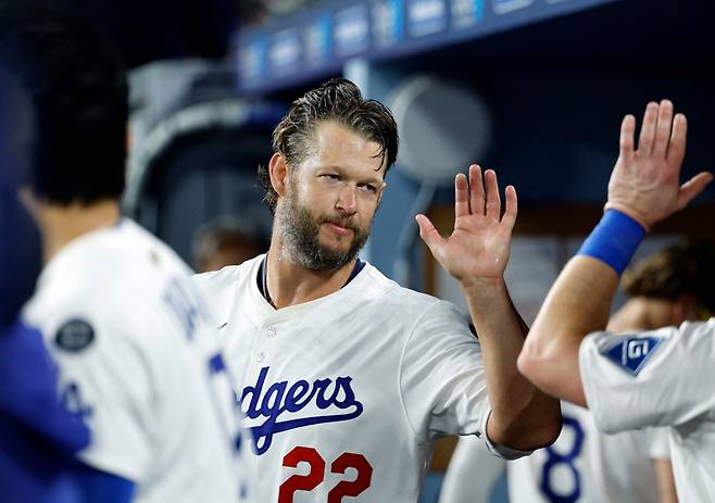 3000탈삼진을 앞두고 있는 커쇼는 선발투수들이 더 많은 이닝을 던져야 한다고 주장한다. AFP연합뉴스