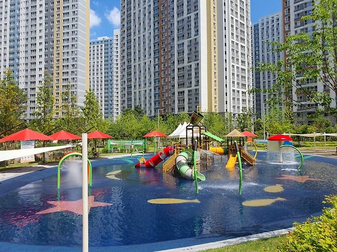 가온공원 체험형 공원 물놀이장./사진제공=시흥시