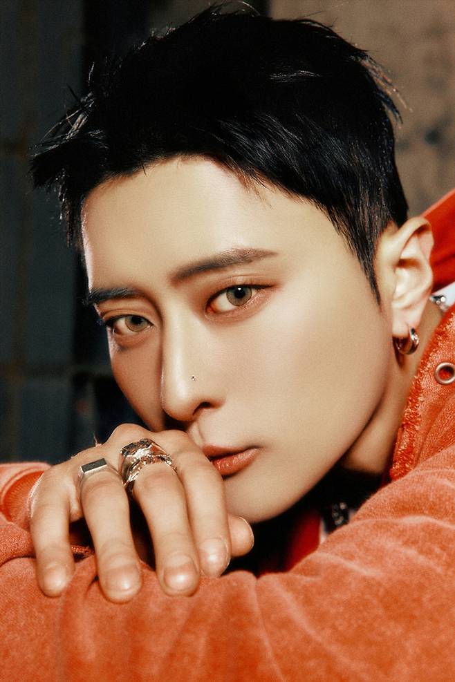 카드 제이셉. DSP미디어, RBW 제공