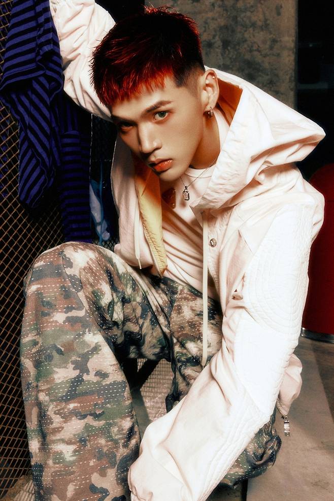 카드 BM. DSP미디어, RBW 제공