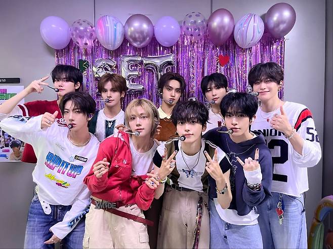 SBS funE ‘더쇼’ 방송 캡처