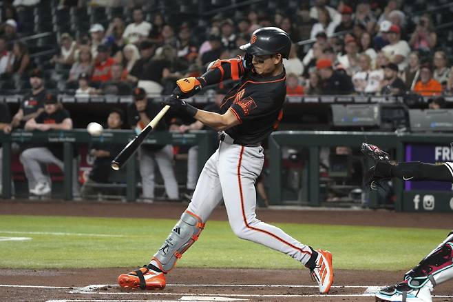 San Francisco Giants' Jung Hoo Lee hits an RBI triple against the Arizona Diamondbacks in the first inning during a baseball game, Wednesday, July 2, 2025, in Phoenix. (AP Photo/Rick Scuteri)
<저작권자(c) 연합뉴스, 무단 전재-재배포, AI 학습 및 활용 금지>