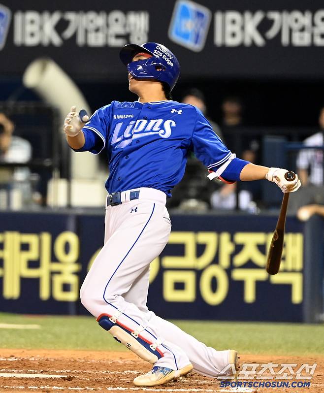 3일 잠실야구장에서 열린 삼성과 두산의 경기, 9회초 무사 만루 이재현이 역전 만루홈런을 치고 있다. 잠실=허상욱 기자wook@sportschosun.com/2025.07.03/