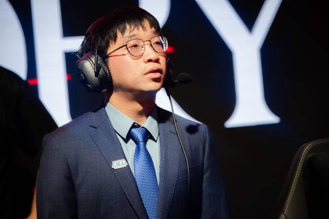 라이엇 게임즈 플리커.