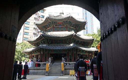 2014년 10월 12일 오후 서울 중구 소공동 환구단에서 조선시대 제천의례인 환구대제가 봉행되고 있다. 연합뉴스