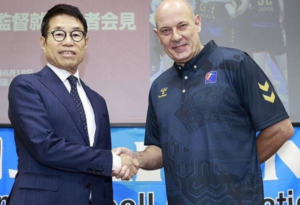 사진 일본 여자핸드볼 국가대표 감독으로 선임된 모르텐 수박 감독(오른쪽), 사진 출처=일본핸드볼협회