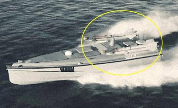 우크라이나군이 공개한 해상 드론 마구라 V7. 미사일과 발사 레일, 통신 안테나 등이 보인다. GUR 제공