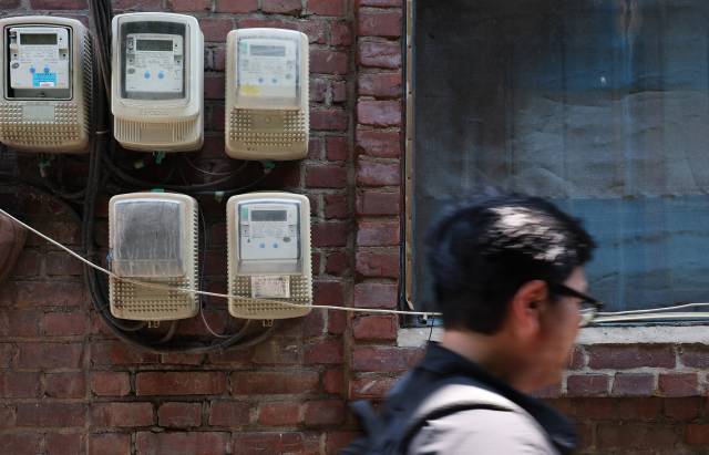 서울 영등포전통시장 부근 주택가 전기계량기 모습. 연합뉴스