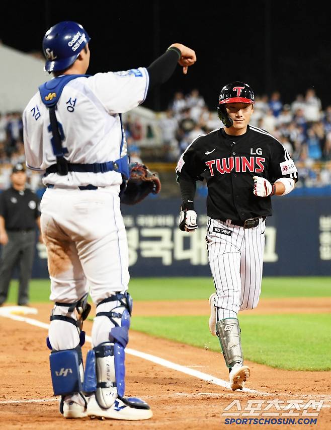 삼성 이승현 노히트노런을 깨버린 LG 신민재 데뷔 첫 홈런포.