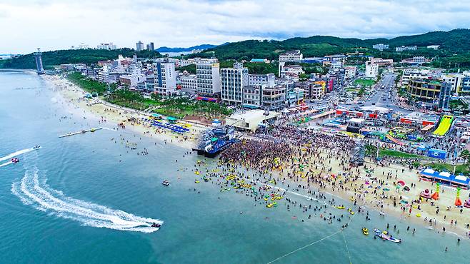 보령 머드 축제 전경 / 사진=서울관광재단