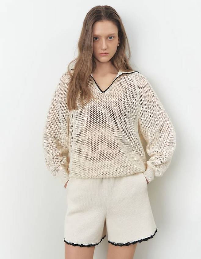 바네사브루노+정윤기 콜라보 메쉬 긴팔 니트.ⓒLF