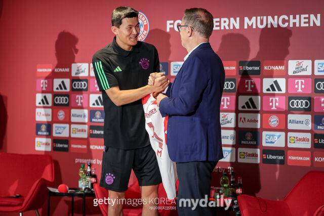 김민재와 드레센 CEO/게티이미지코리아