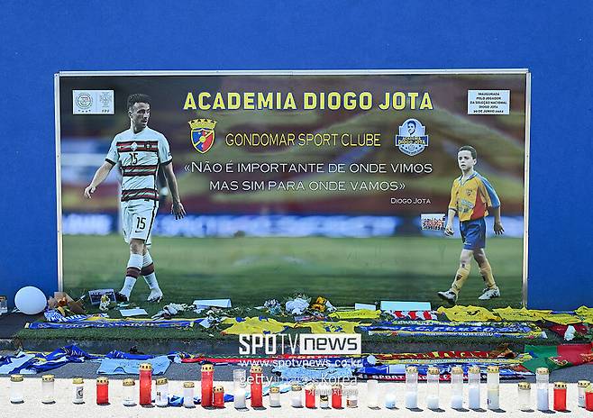 ▲ 조타는 11일 전 오랜 연인 루테 카르도소와 결혼식을 올렸고, 슬하에 세 자녀를 두고 있었다. 그는 건강상의 이유로 비행기 대신 자동차와 배를 이용해 영국으로 돌아가던 중이었다.