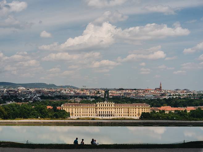 로코코식 건축물인 쇤브룬 궁전. 1441실 중 45실만 공개한다. /빈 관광청
