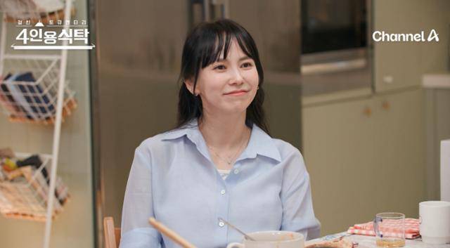 뮤지컬 배우 김지우가 남편 레이먼 킴 셰프와 가수 김조한의 닮은꼴 외모 탓에 뜻하지 않은 루머에 휩싸였던 일화를 털어놨다. 채널A 제공