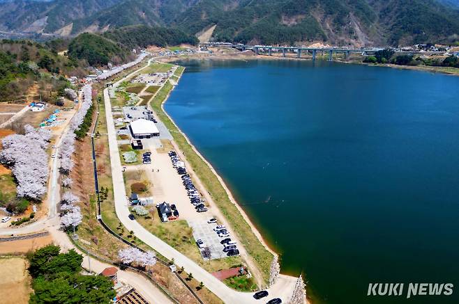 쿠키뉴스 DB(인제 빙어호 전경)