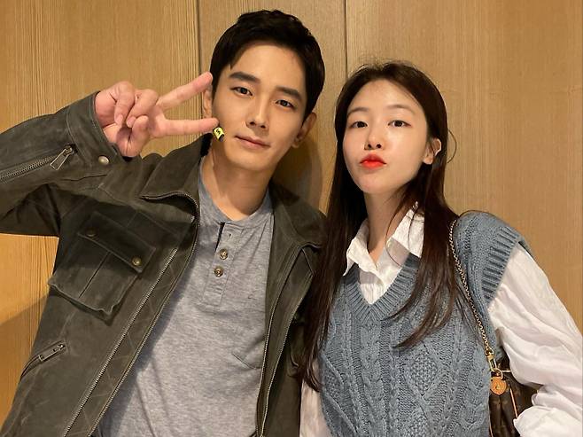 오는 11월 결혼을 앞둔 민아와 온주완이 결혼 발표 후 처음으로 럽스타그램을 선보였다. /사진=인스타그램 갈무리