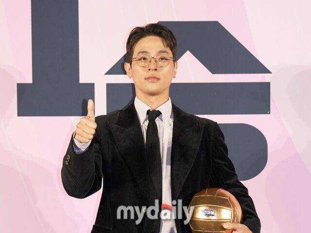 박정민이 고려대학교 이력으로 셔틀버스를 운행하다 강의를 맡게 된 사실이 알려졌다. / 마이데일리 DB