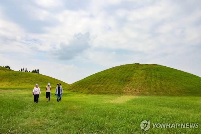 영암 내동리 쌍무덤 (영암=연합뉴스) 백승렬 기자 = 전남 영암군 내동리 쌍무덤 고분군. 2024.9.3 srbaek@yna.co.kr
