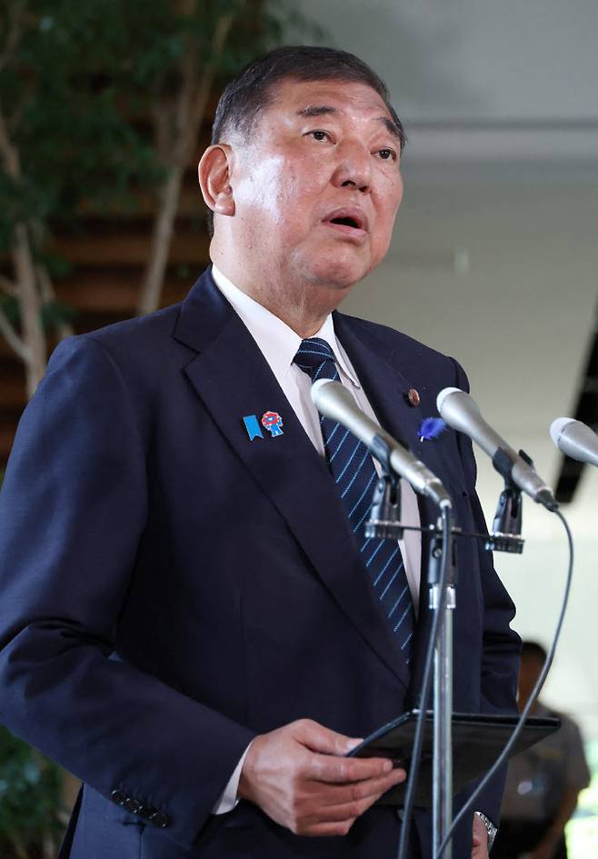 이시바 시게루 일본 총리가 8일 일본 도쿄 총리관저에서미국의 관세 인상과 관련해 기자들의 질문에 답하고 있다.(사진=지지프레스)