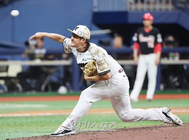 키움 히어로즈 원종현이 통산 99홀드를 기록했다. 고척=김민규 기자 mgkim1@edaily.co.kr