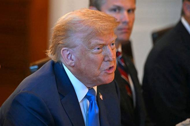 도널드 트럼프 미국 대통령이 7일(현지시간) 백악관에서 열린 베냐민 네타냐후 이스라엘 총리와의 정상회담에서 발언하고 있다. 연합뉴스