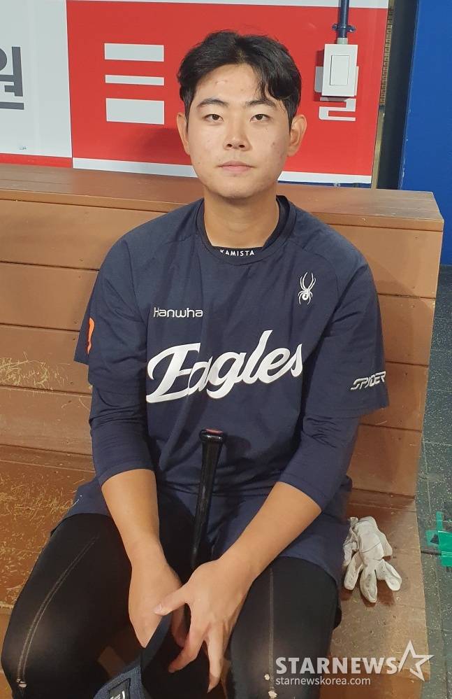 한화 허인서가 6일 고척 키움전을 앞두고 스타뉴스의 사진 촬영에 응했다. /사진=김동윤 기자