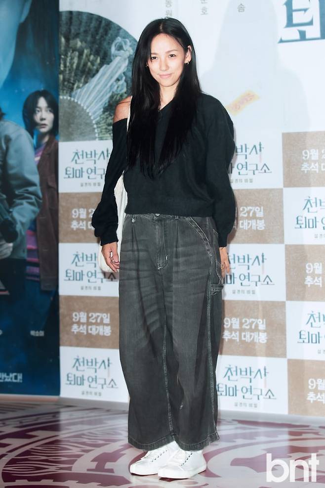 ‘시험관 거부 논란’ 이효리 “말 많이 하면 대가 따라… 항상 긴장”