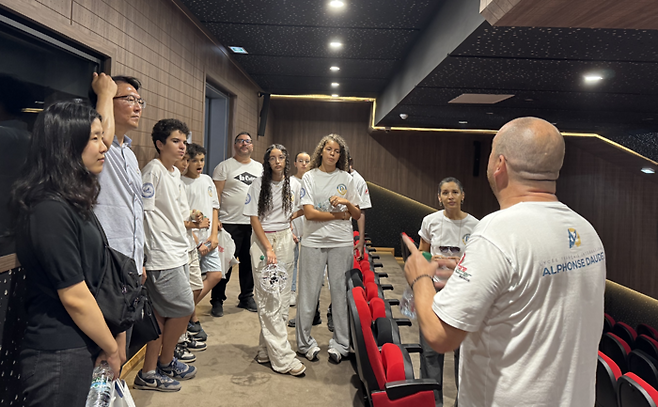 드론축구 교육 중인 장메르모 국제학교 기술교사 드론축구 교육 현장 방문.