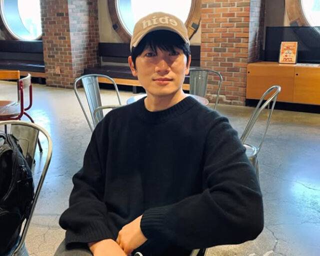 배우 지성은 데뷔 전 서울에 무작정 상경해 여의도 공원에서 노숙한 사실을 밝혔다. / 지성 소셜미디어 캡처