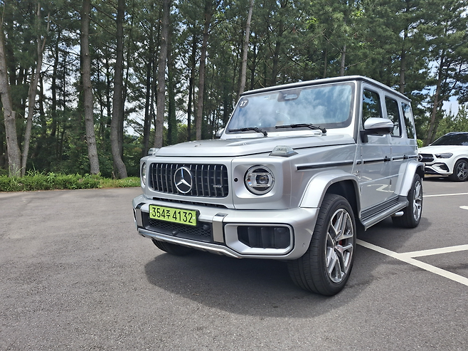 4.0ℓ V8 바이터보 가솔린 엔진을 탑재한 메르세데스-벤츠 AMG G63은 최고출력 585마력(hp), 최대토크 86.7㎏·m를 자랑한다. 김성우 기자