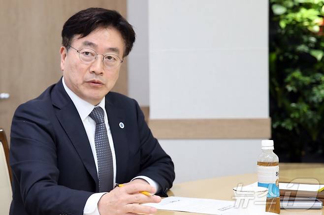 윤원석 인천경제청장이 뉴스1과 인터뷰를 하고 있다. (인천경제청 제공. 재판매 및 DB금지) / 뉴스1