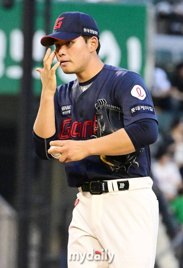 롯데 자이언츠 김진욱./마이데일리