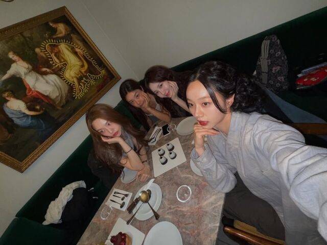 걸스데이 단체 사진./유라 인스타그램