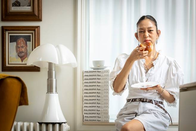 ‘진짜의 나’는 이 디렉터가 인터뷰에서 가장 많이 한 말이다. 그는 "내가 나의 레퍼런스이자 롤모델이 되는 삶을 살아야 한다"고 했다. /이신영 영상미디어 기자