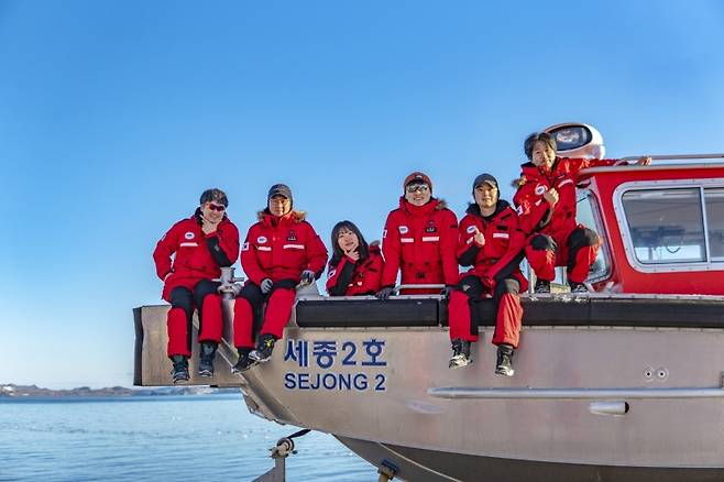 ▲연구반 단체사진(왼쪽부터 고경준, 오영식, 안승민, 우재호, 김종훈, 고용수)