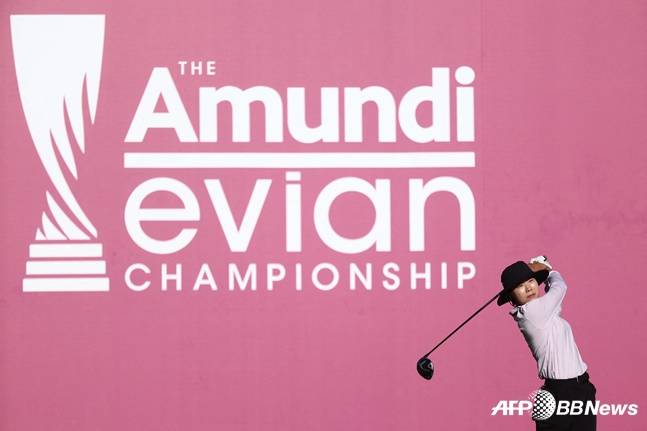 이소미가 12일 에비앙 챔피언십 2라운드에서 드라이버 티샷을 날리고 있다. /AFPBBNews=뉴스1