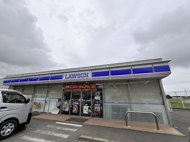 편의점 캠핑장으로 개방할 로손 이치노미야토라미점. RV파크.