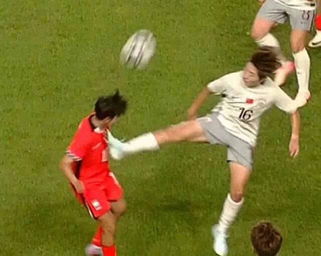 한국과 중국 여자대표팀 동아시안컵 중계 화면