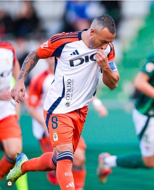 산티 카솔라./산티 카솔라 SNS