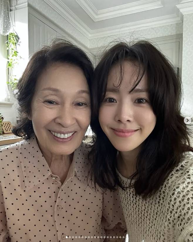 한지민 인스타그램 캡처