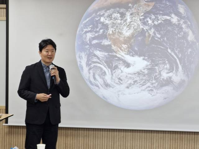 안민정책포럼에서 발표하는 김형준 KAIST교수. 안민정책포럼 제공