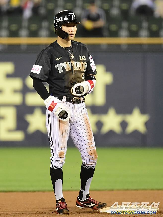 17일 잠실구장에서 열린 LG와 NC의 경기. 7회말 2루 도루를 성공시킨 LG 박해민. 이 도루로 박해민은 12년 연속 20도루를 성공시켰다. 잠실=송정헌 기자songs@sportschosun.com/2025.06.17/