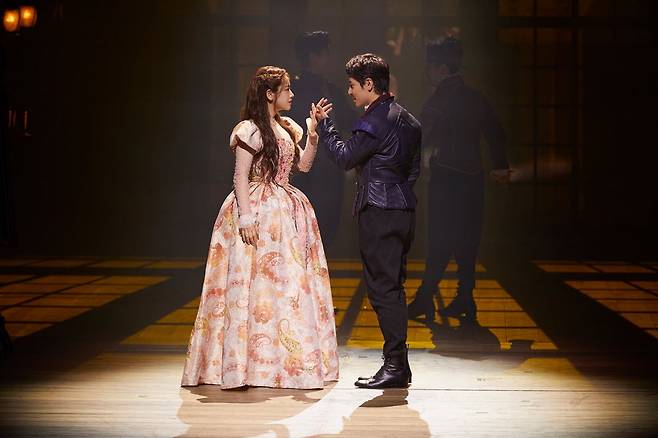 이규형(윌 셰익스피어), 이주영(비올라 드 레셉스) /사진=쇼노트