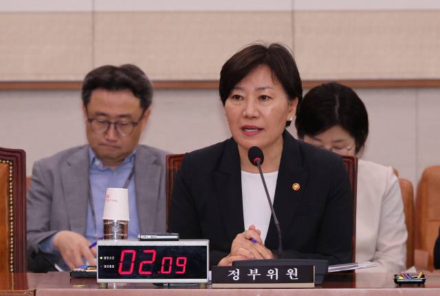 ▲3일 서울 여의도 국회에서 열린 법제사법위원회 전체회의에서 송미령 농림축산식품부 장관이 의원질의에 답하고 있다. ⓒ연합뉴스