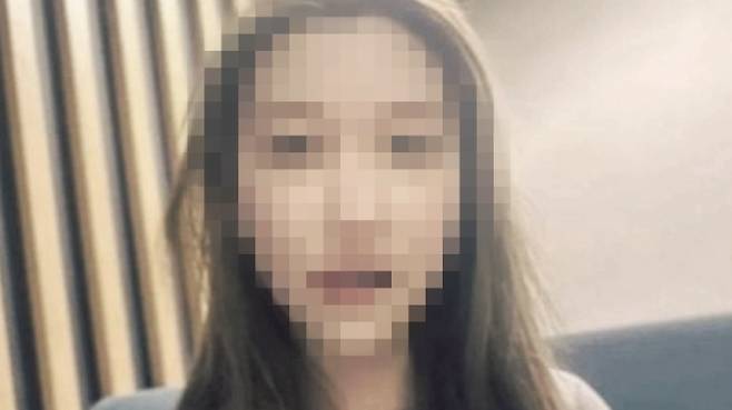 우크라이나 출신 e스포츠 남성 선수가 지난해 12월 중국의 여대생(사진)과 짧은 만남을 가진 뒤 올린 영상과 사진이 거센 후폭풍을 불러왔다