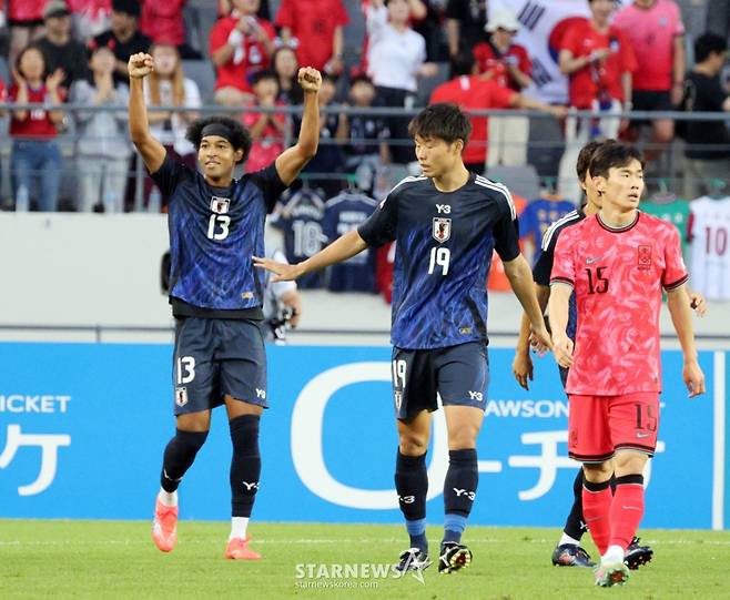 일본 저메인이 15일 용인미르종합운동장에서 열린 2025 동아시아축구연맹(EAFF) E-1 챔피언십(동아시안컵) 일본과의 최종전 전반 초반 선제골을 성공시킨 후 환호하고 있다. /사진=강영조 선임기자