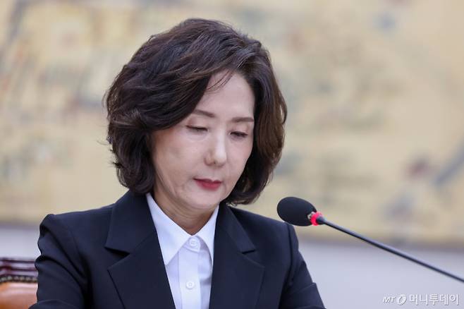 (서울=뉴스1) 안은나 기자 = 이진숙 사회부총리 겸 교육부 장관 후보자가 16일 오전 서울 여의도 국회 교육위원회에서 열린 인사청문회에 출석하고 있다. 2025.7.16/뉴스1 Copyright (C) 뉴스1. All rights reserved. 무단 전재 및 재배포, AI학습 이용 금지. /사진=(서울=뉴스1) 안은나 기자