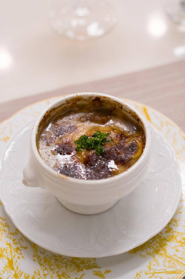 '알랭'의 프렌치 어니언 스프 그라탱. 장준우 제공