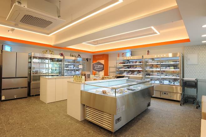 순수식탁 내부 전경. <부자비즈>